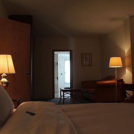 Napoleon Hotel Beirut Bagian luar foto