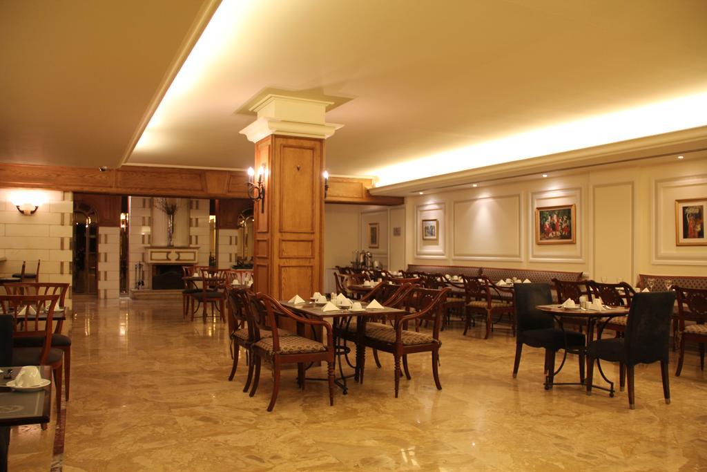 Napoleon Hotel Beirut Bagian luar foto