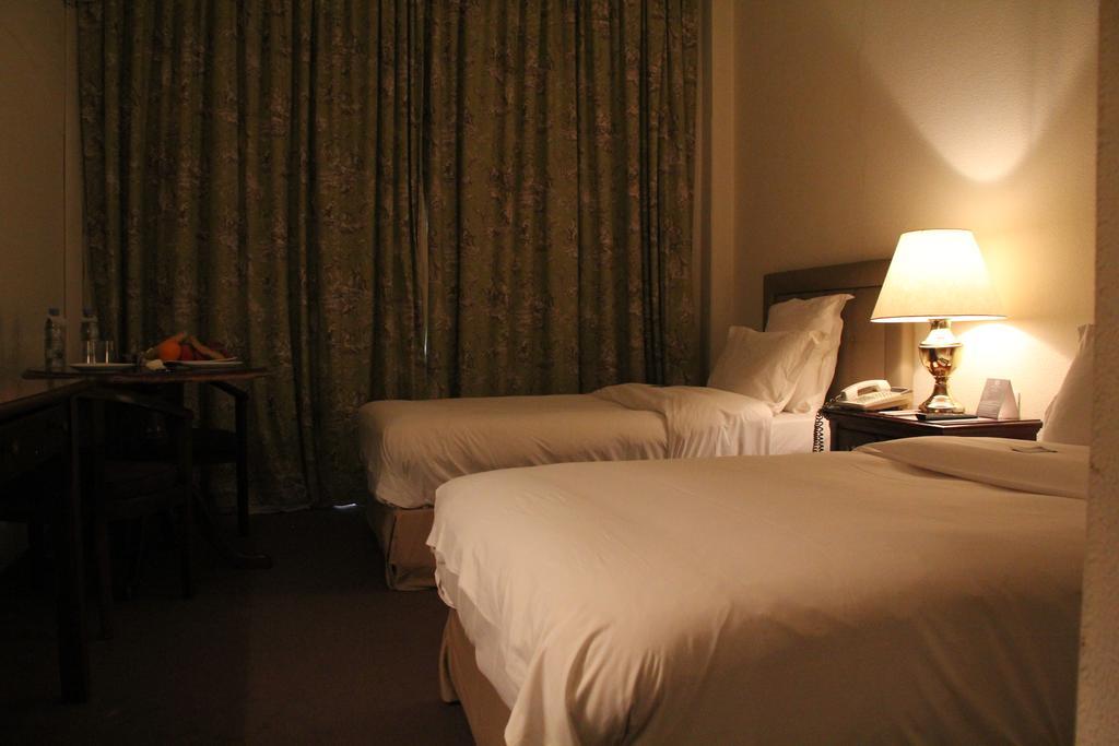 Napoleon Hotel Beirut Bagian luar foto