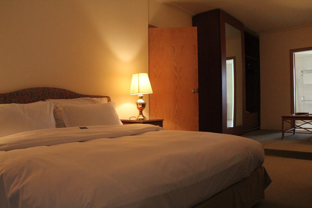 Napoleon Hotel Beirut Bagian luar foto