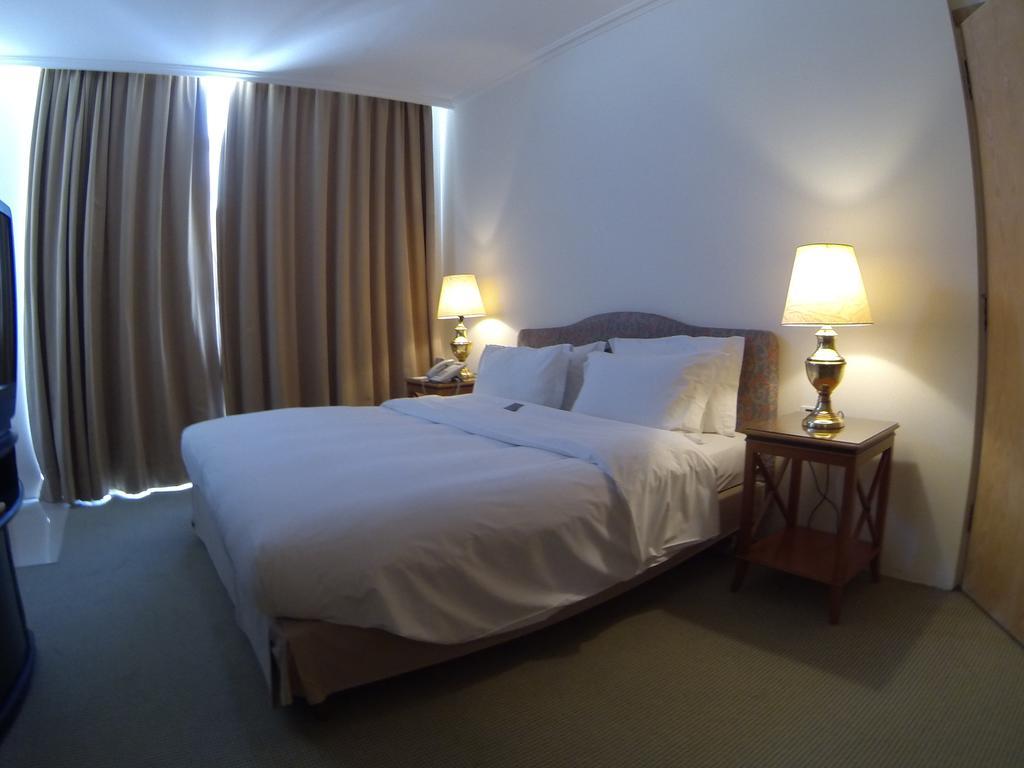 Napoleon Hotel Beirut Bagian luar foto