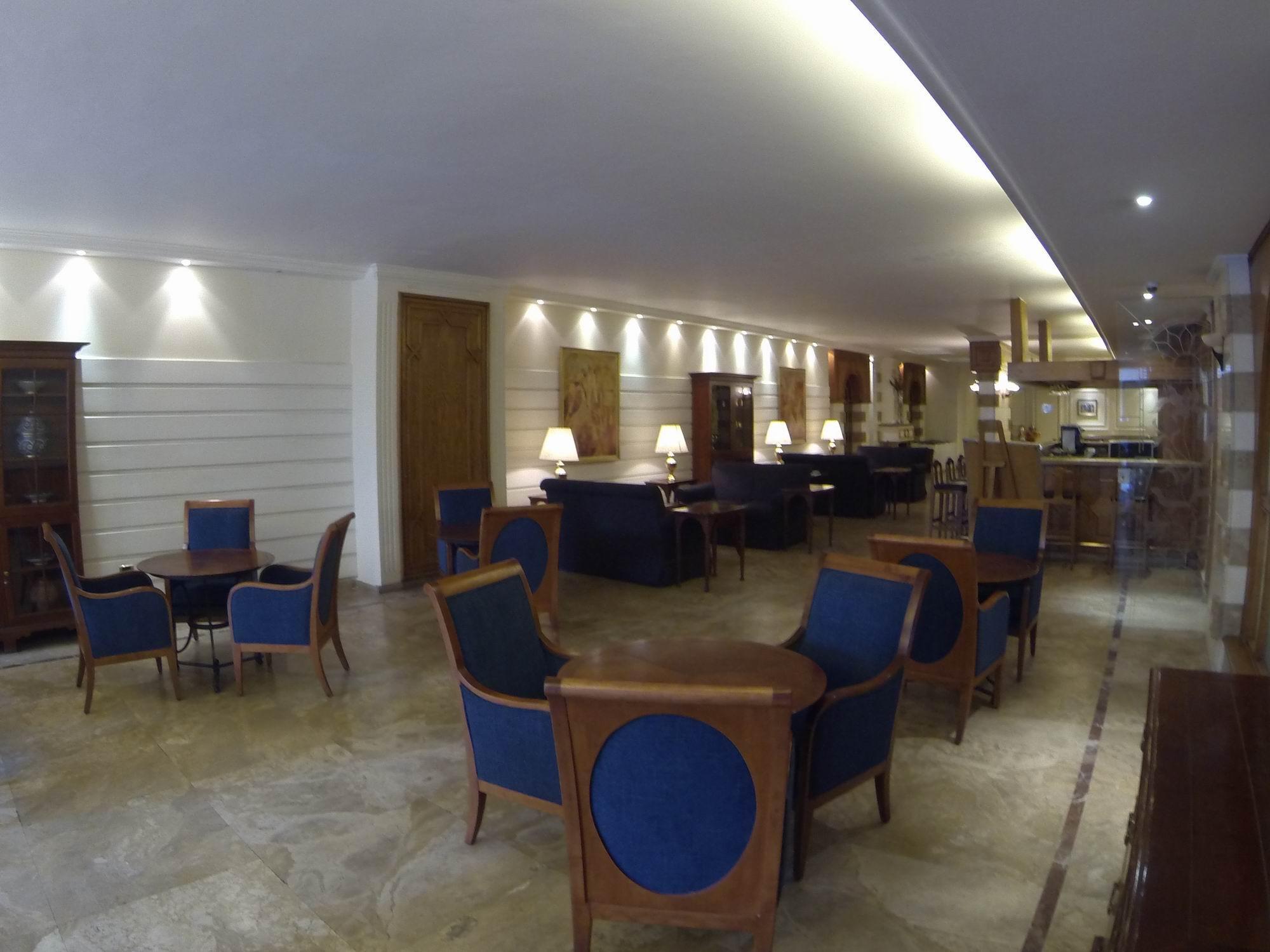 Napoleon Hotel Beirut Bagian luar foto