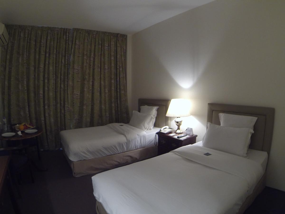 Napoleon Hotel Beirut Bagian luar foto